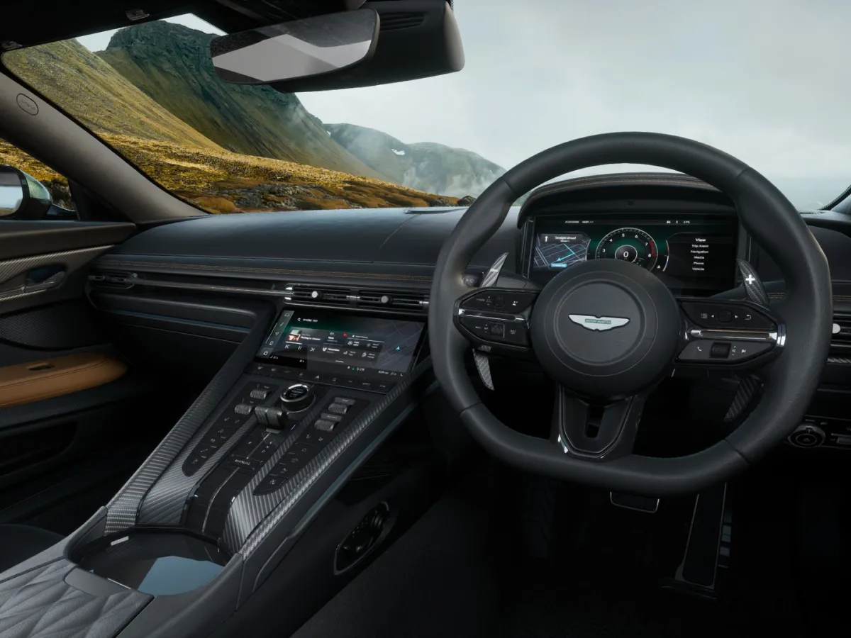 Aston Martin DB 12 Coupe